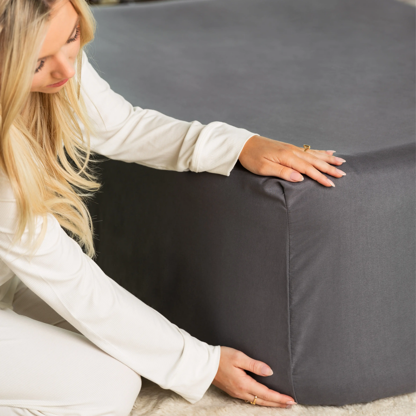 🌸LIMITED SALE !!🌸Deep Pocket Fitted Sheet ONLY – Ultra-Soft Microfiber